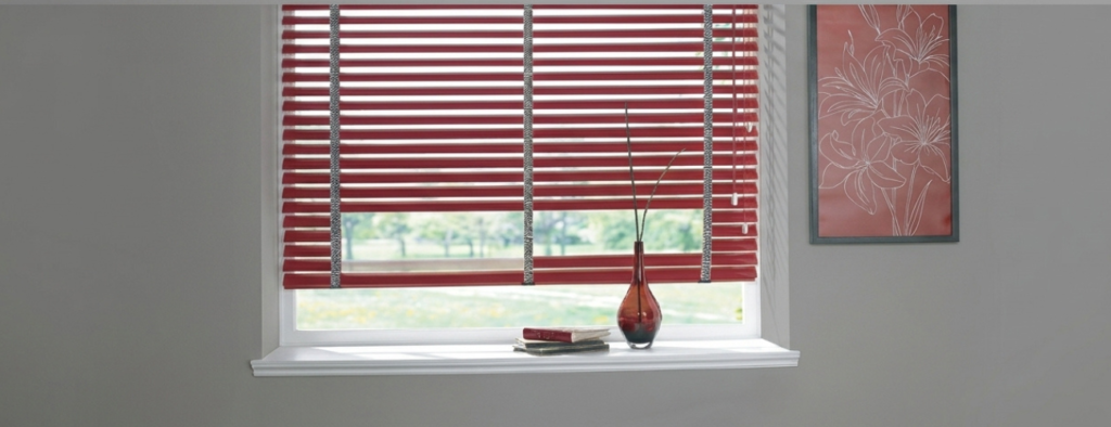 A Complete Guide to Different Types of Blinds for Modern Homes