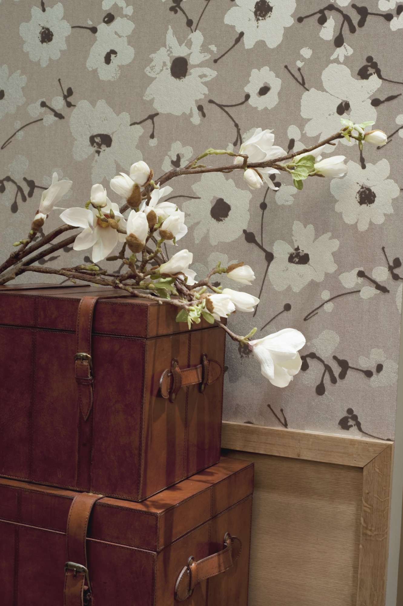 Arte Metal Velvet Flower and Lin Wallpaper