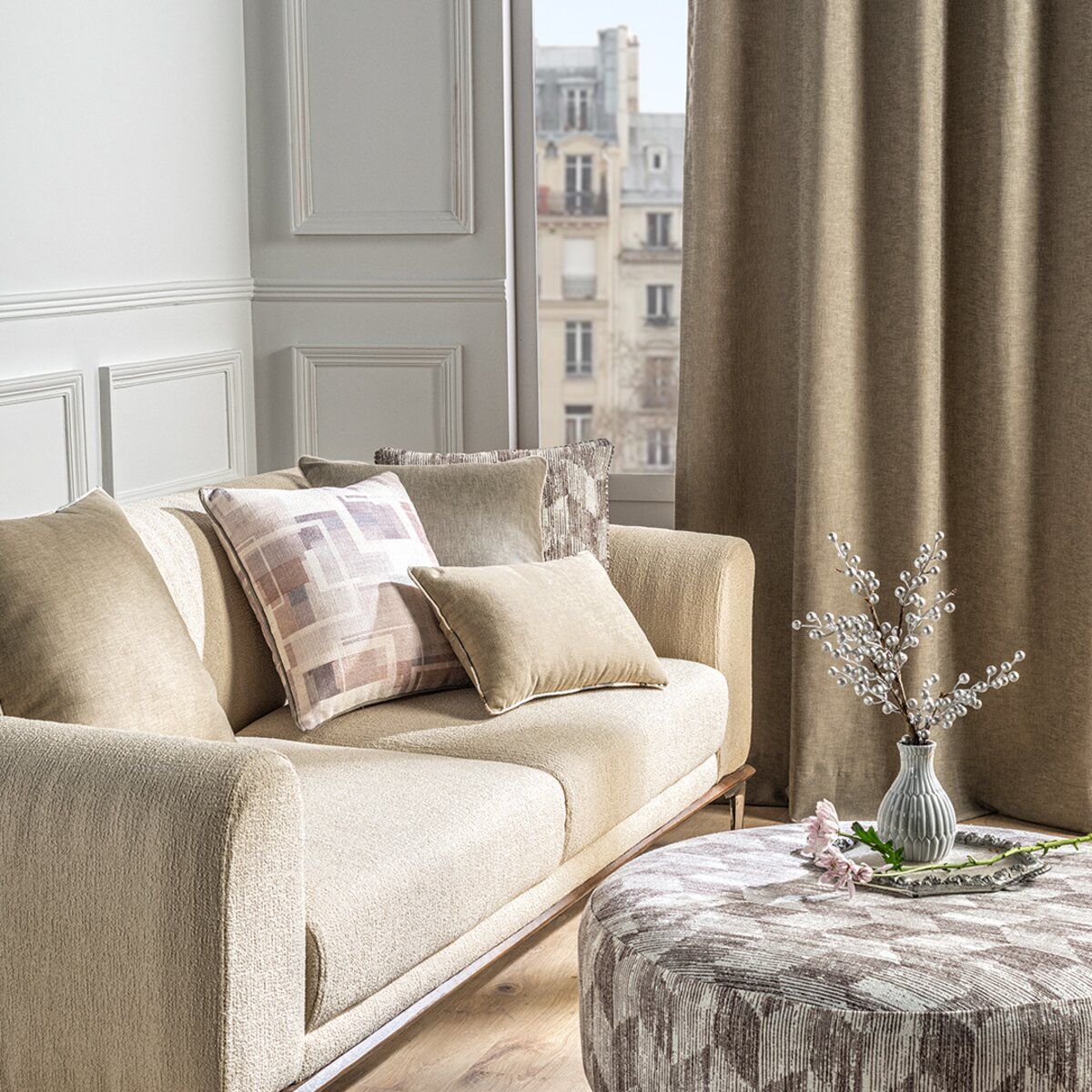 BRUSH STROKES – PETALS UPHOLSTERY