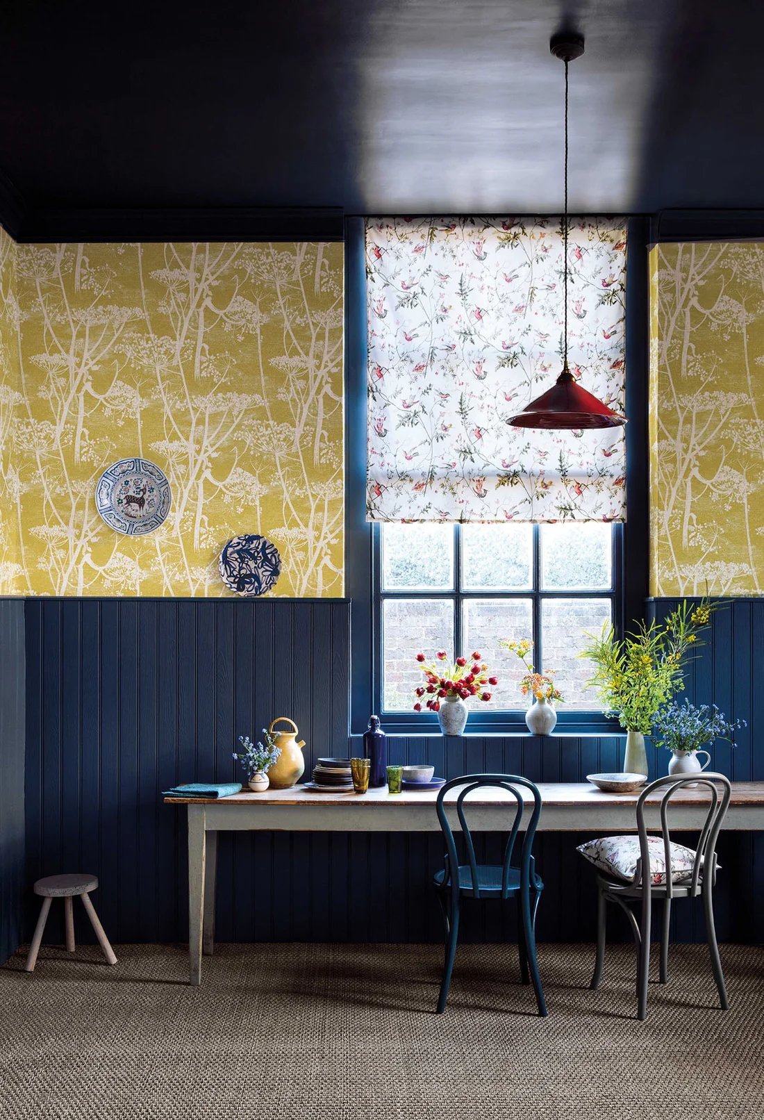 Cole & Son Cow Parsley Wallpaper