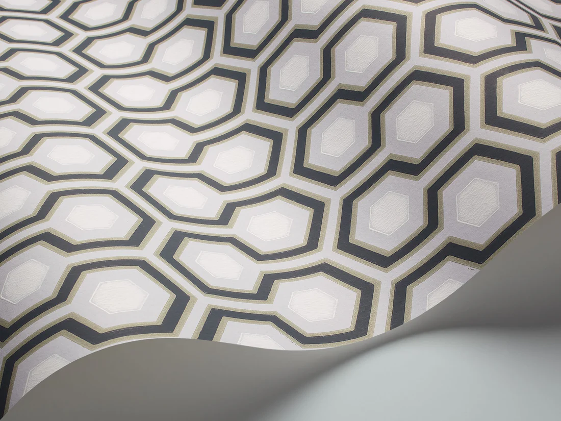 Cole & Son Hicks’ Hexagon Wallpaper